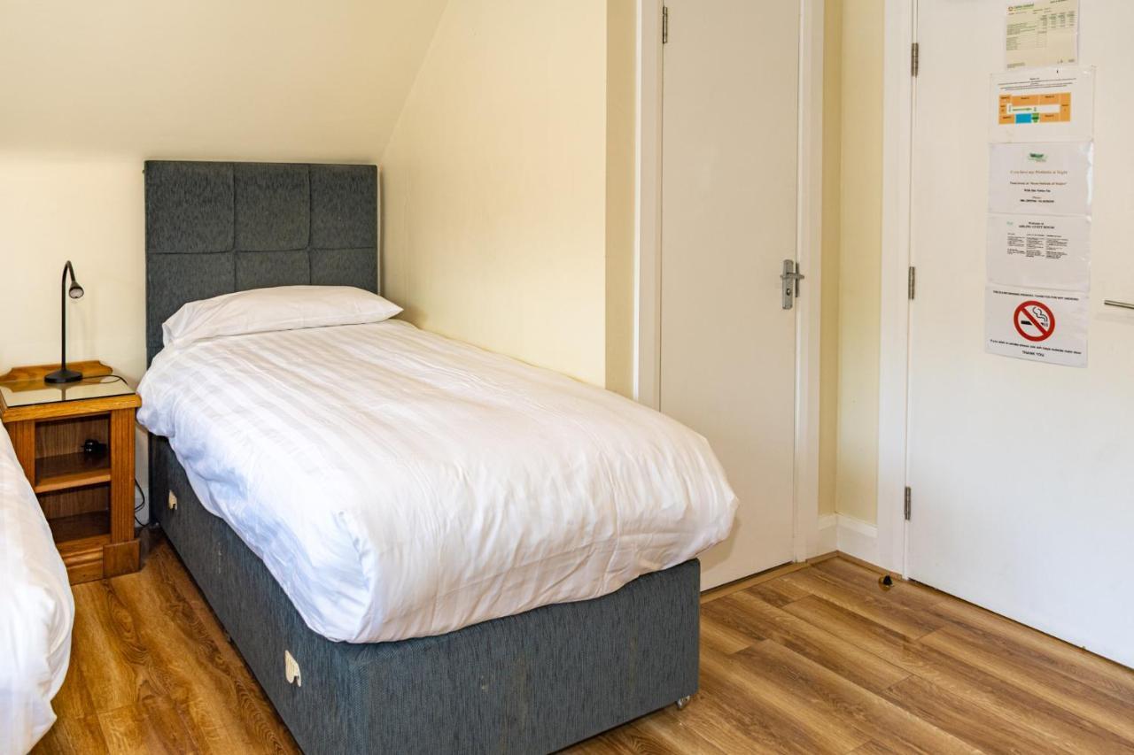 Aisling Guest House Ашборн Экстерьер фото
