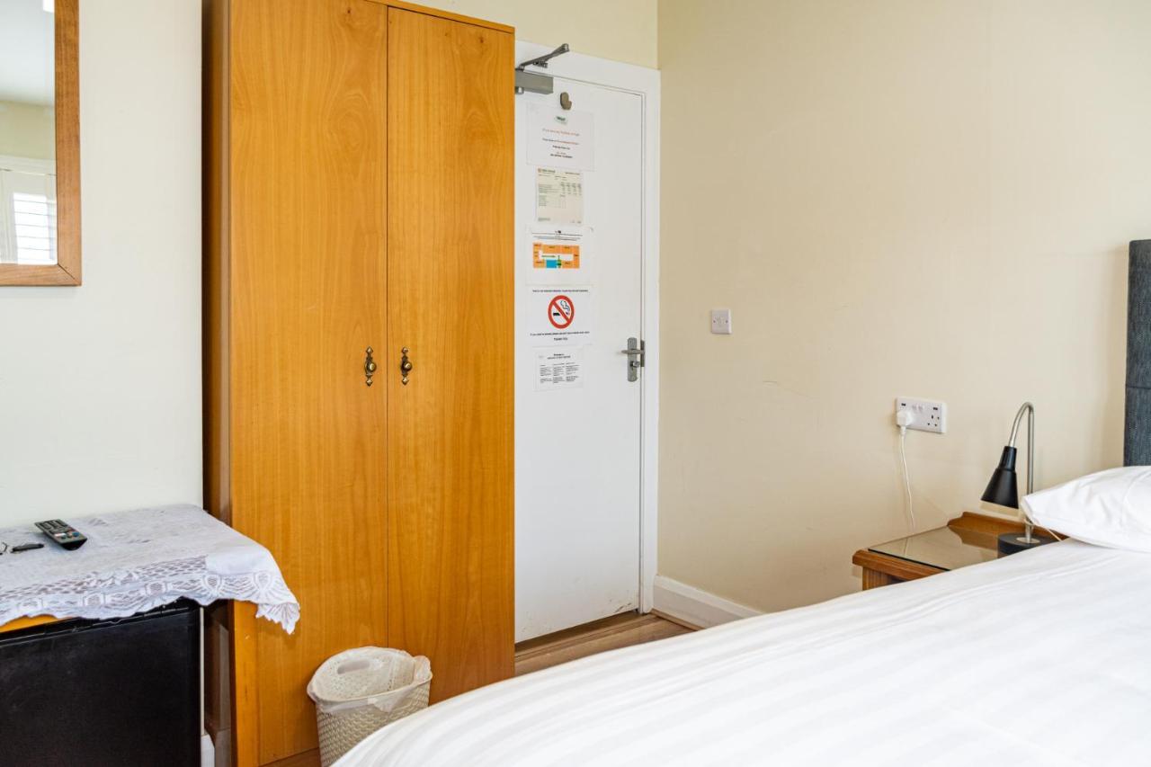 Aisling Guest House Ашборн Экстерьер фото